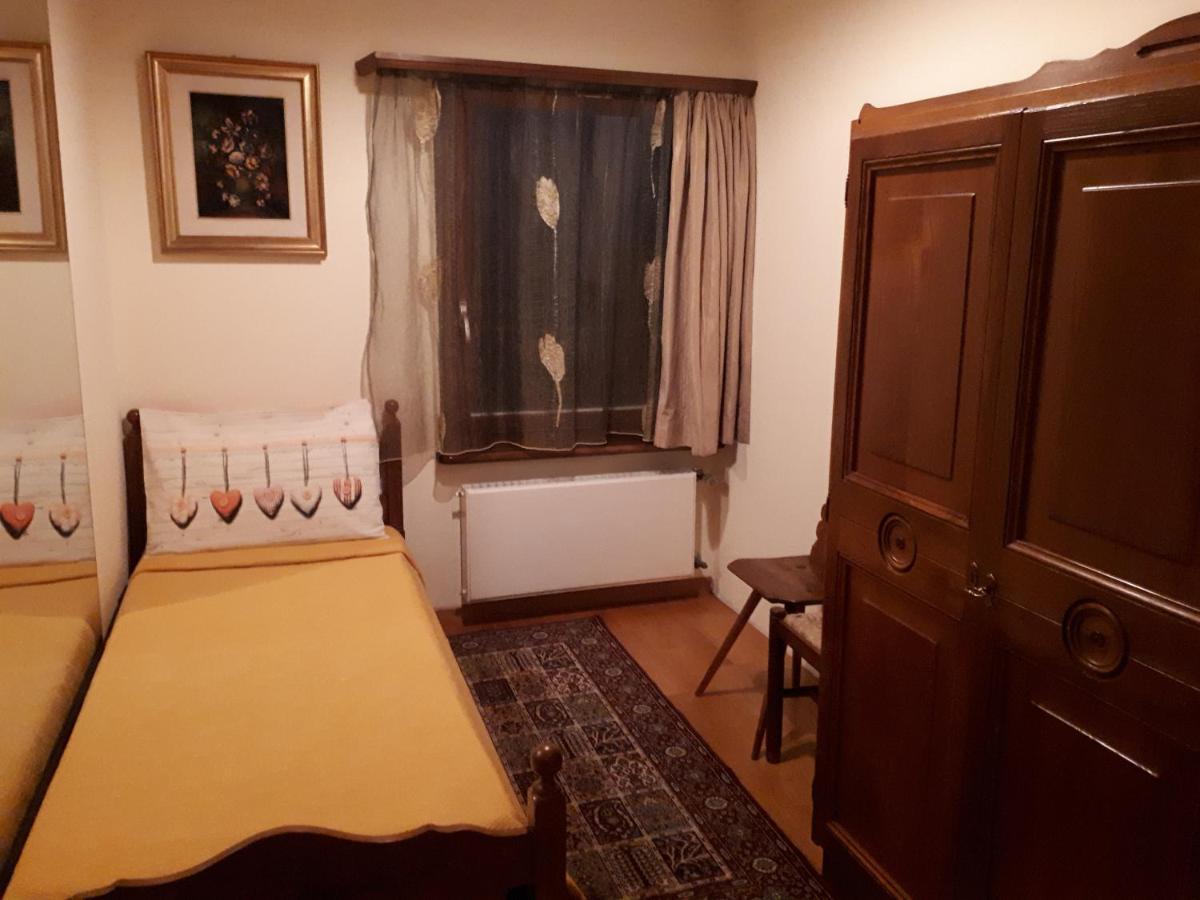 Il Borghetto Apartment Киавена Екстериор снимка